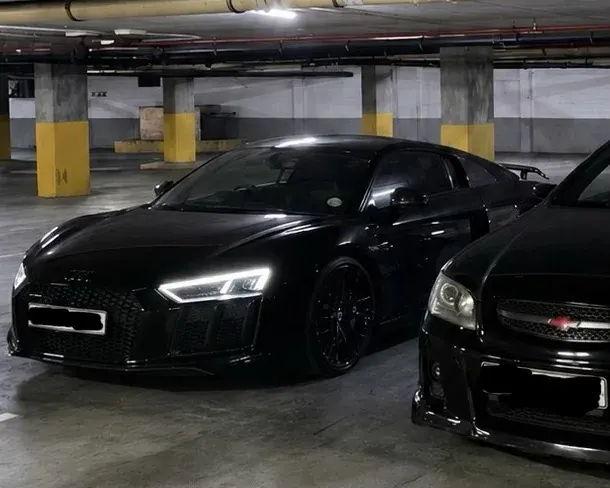 Audi R8